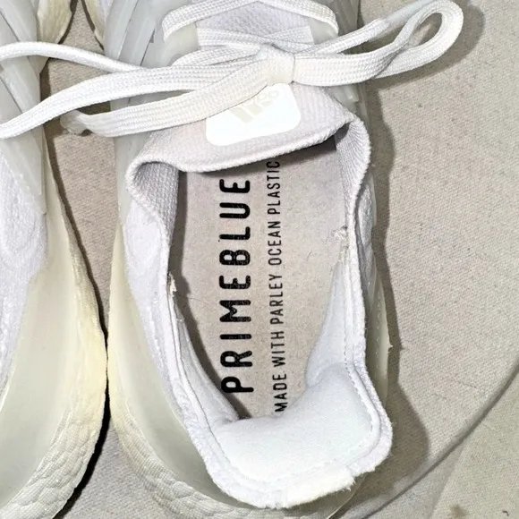 Adidas Ultraboost 21 Running Shoes Triple White Sneakers FY0403 Sz 8.5