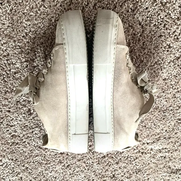 AGL Leombruni Lace Up Sneakers Embroidered Floral Sequin Suede 925090 Beige 38