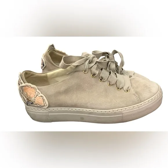 AGL Leombruni Lace Up Sneakers Embroidered Floral Sequin Suede 925090 Beige 38