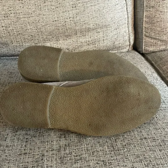 Aiden and Mason Suede Chukka Boots Size 9
