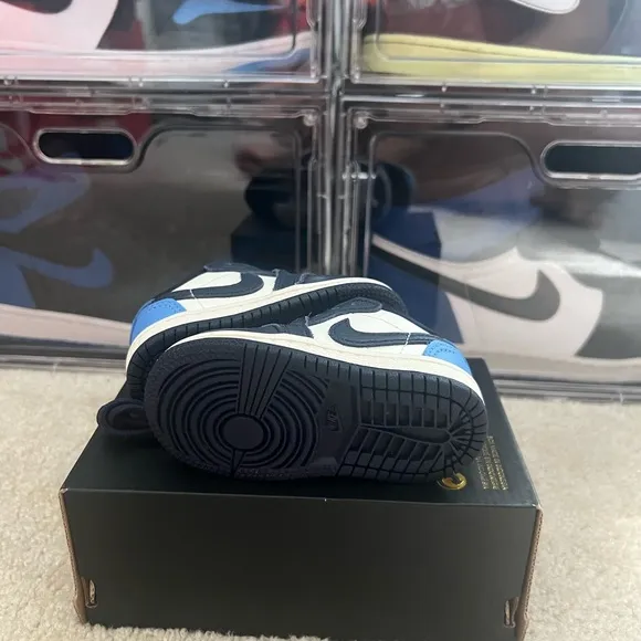 Air Jordan 1 Low OG Obsidian/University Blue UNC FQ5435-400 Toddler Size 4C