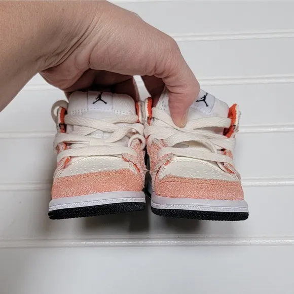 Air Jordan 1 Mid SE Orange Suede (TD) Sneakers