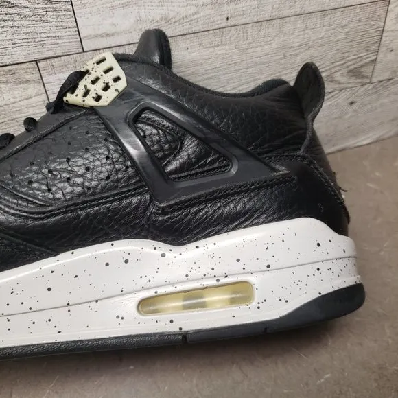 Air Jordan 4 Retro Oreo