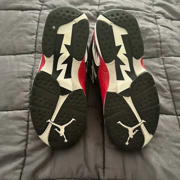 Air Jordan 8 Paprika size 6.5y