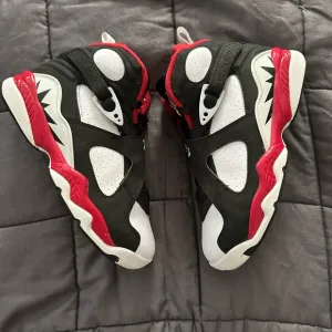 Air Jordan 8 Paprika size 6.5y