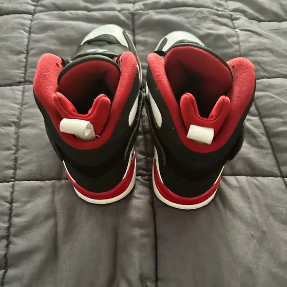 Air Jordan 8 Paprika size 6.5y
