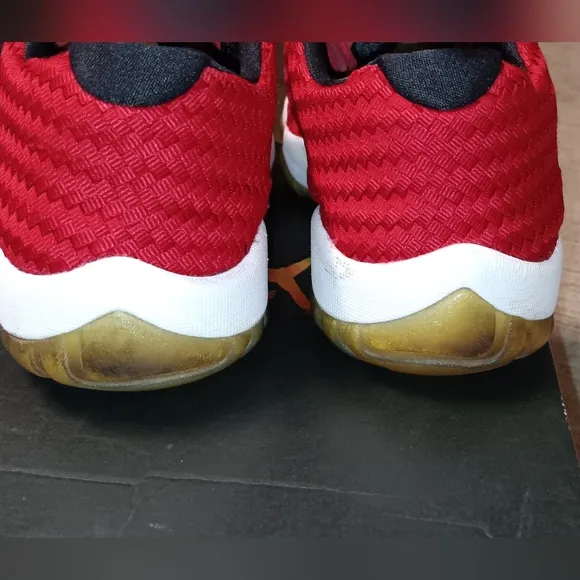 Air Jordan Future Low 2015 Bred 'Gym Red White' 10½Wo. (9M)