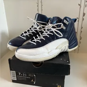 Air Jordan Retro 12 Obsidian Indigo Blue-7Y