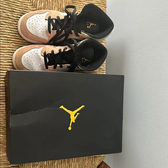 Air Jordan Sneakers in Apricot / Black and White - Youth