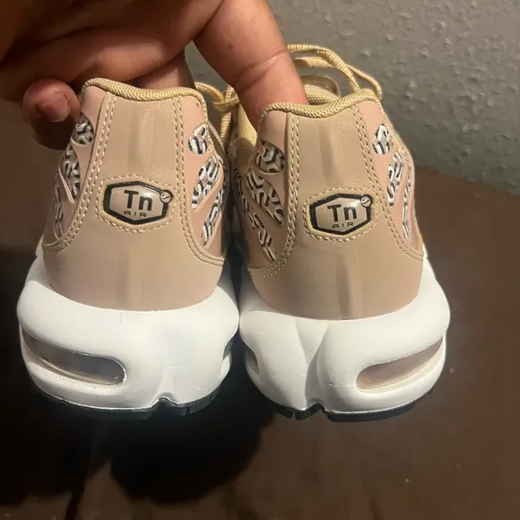 Air Max Plus United in Victory Women size 10 fits men size 8.5 Authentic