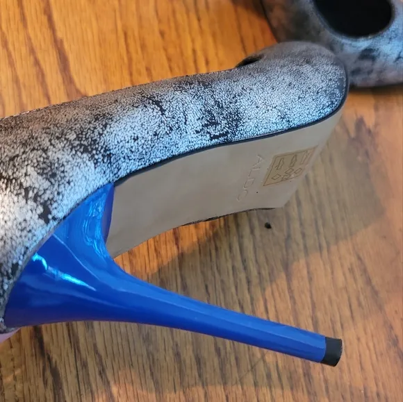 Aldo Black Cracked Genuine Leather Pointed Toe Blue Heels Shoes Stilletos