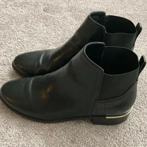 Aldo Leather Black Boots