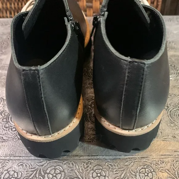 All Black Women’s Black Leather Zip Side Shoes Size 38