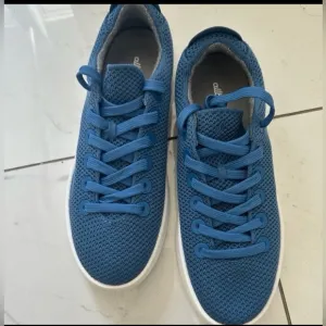 ALLBIRDS TREE PIPERS Men’s Light Shoes /Low Top Fashion Sneaker NWOB~9