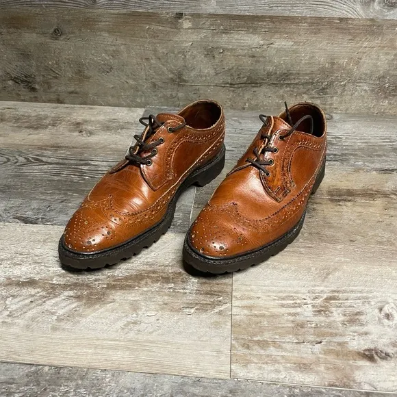 Allen Edmonds Brown Wing Tip Lug Sole Men's Size  9d