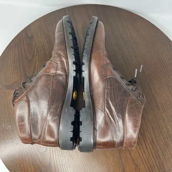 Allen Edmonds Cascade Chukka Boots Men's 9.5B Brown Leather Vibram Moc Toe 6164