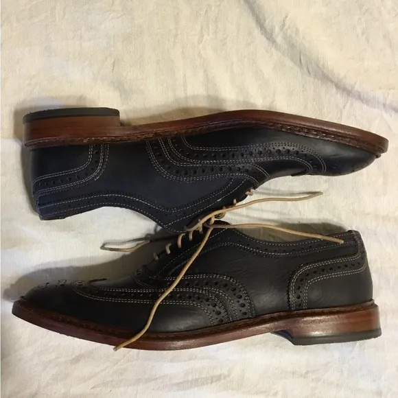 Allen Edmonds Neumok size 10.5 4065 new with box BRAND-NEW, unused and unworn