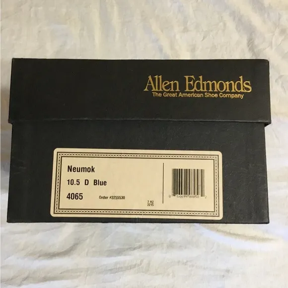 Allen Edmonds Neumok size 10.5 4065 new with box BRAND-NEW, unused and unworn