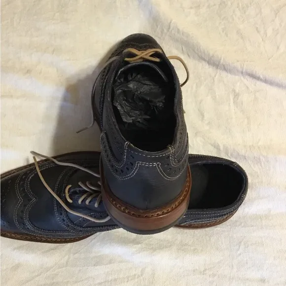 Allen Edmonds Neumok size 10.5 4065 new with box BRAND-NEW, unused and unworn