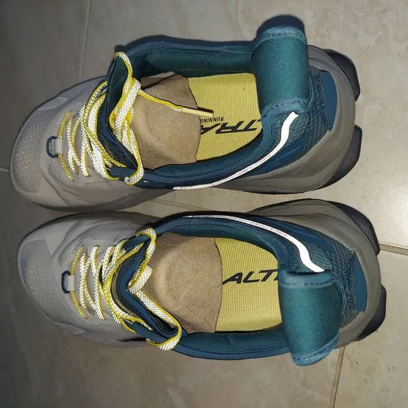 Altra Men's Olympus 5 -Trail Running Shoes - Gray / Teal