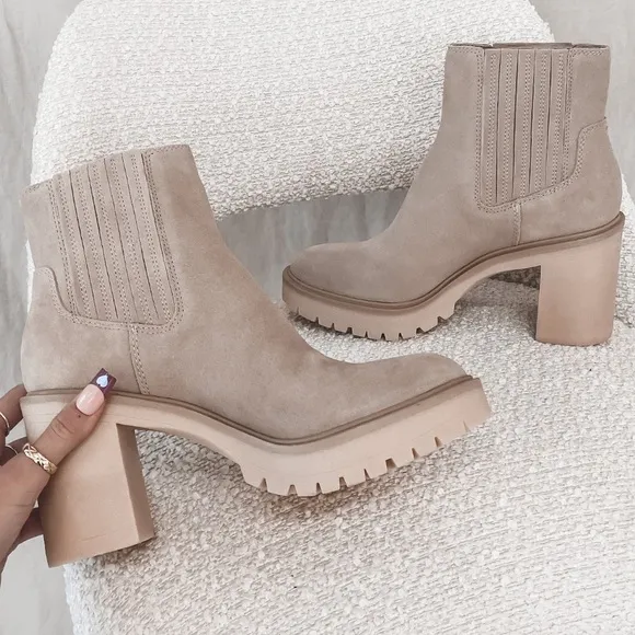 AMAZING LACE Dolce Vita H2O Caster Dune Suede Boots