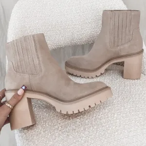 AMAZING LACE Dolce Vita H2O Caster Dune Suede Boots