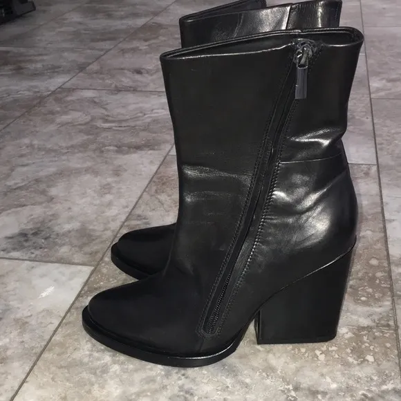 &amp; OTHER STORIES BLACK REAL GENUINE SOFT LEATHER SIDE ZIPPER BOOTS WORN 1X