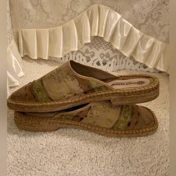 ANDRE ASSOUE MADE IN FRANCE 🇫🇷 WOMENS OPEN BACK SLIP ON SHOES