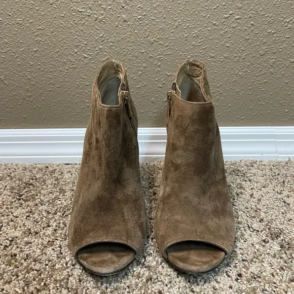 Ann Taylor Sloan Fringe Suede Peeptoe Heels Dark Caramel Women’s 6.5M