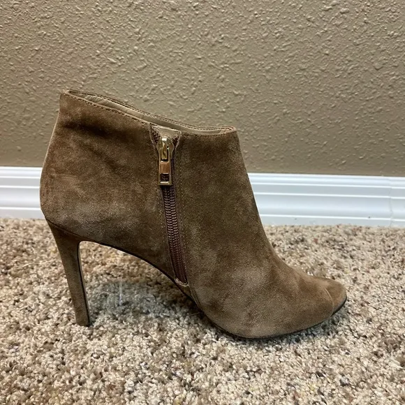 Ann Taylor Sloan Fringe Suede Peeptoe Heels Dark Caramel Women’s 6.5M