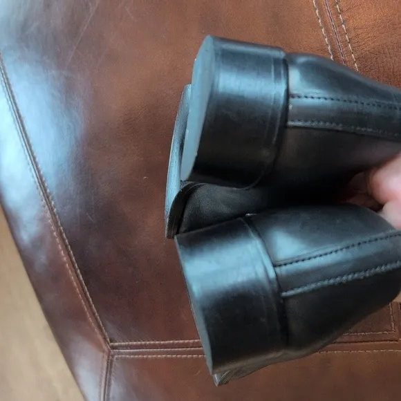 Anne Thomas Black Leather Slip-On Shoes 36