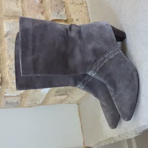 ANTHRO I Embroidered Grey Slouch Suede Kitten Heel Ankle Boots by Silent D, 6