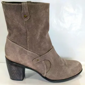 Anthropologie Coclico Riveted Suede Pull On Ankle Boots EU 40