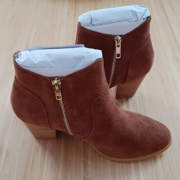 Anthropologie Wanderlust Boots