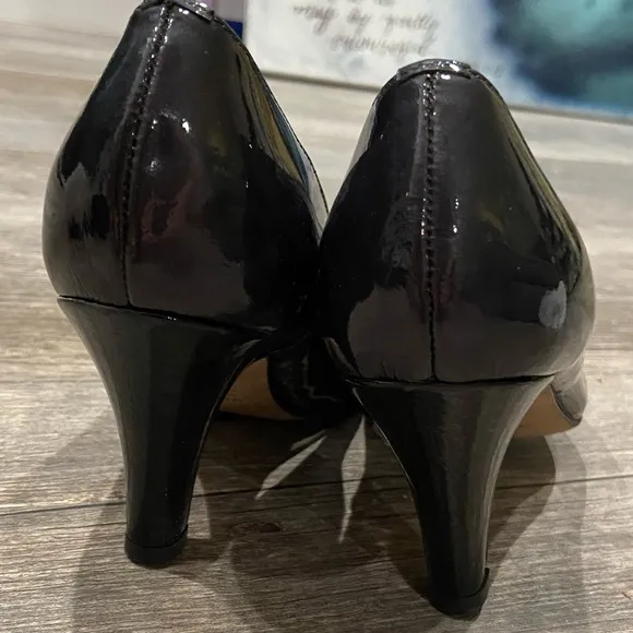 Anyi Lu | black patent leather heels