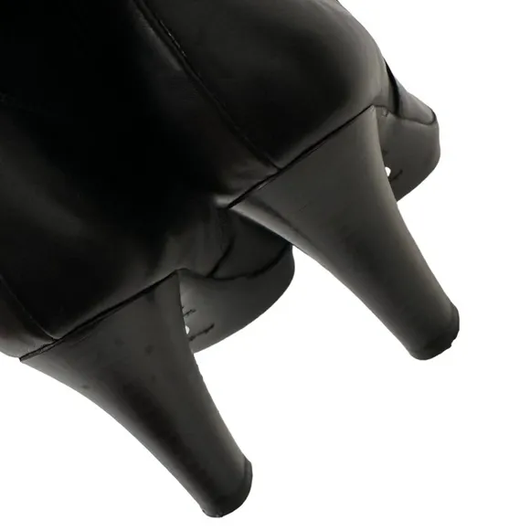 Aquatalia Black Leather Ankle Booties