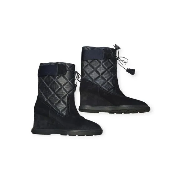 Aquatalia Caliana Boots - Women Size 8 - Black Suede