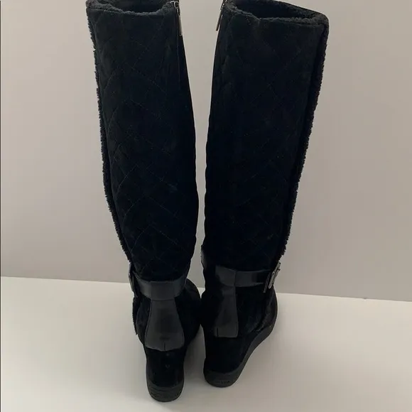 Aquatalia!Beautiful black suede Aquatalia boots
