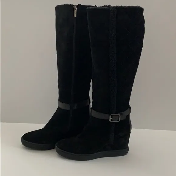 Aquatalia!Beautiful black suede Aquatalia boots