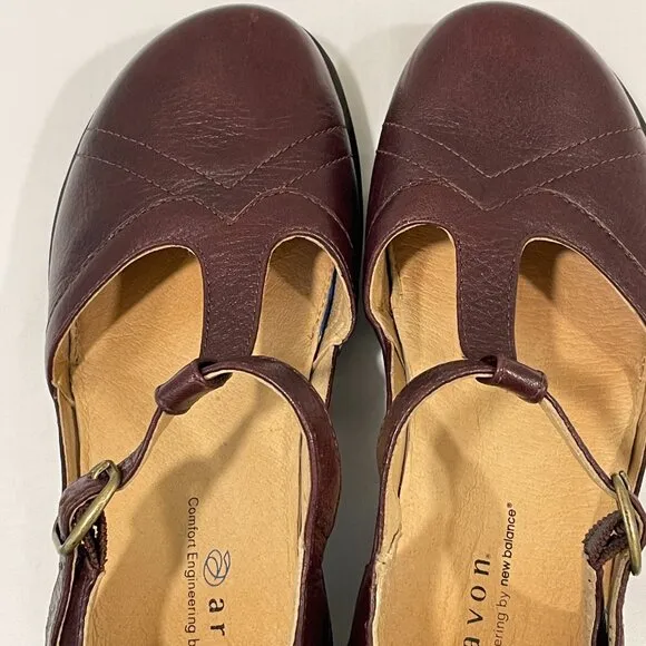 ARAVON &quot;Maura&quot; T-Strap Genuine Leather Pump, Wine - 6.5 B
