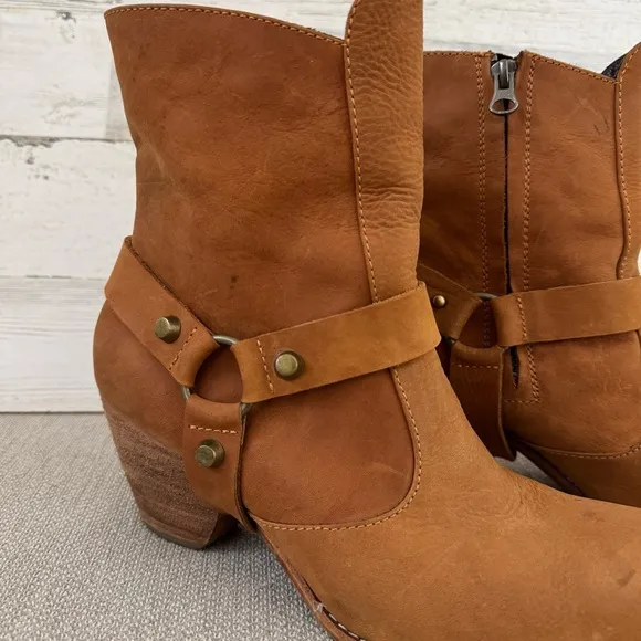Ariana Bohling Tan Leather Boots Womens Size 10 Cowgirl Western Rodeo Boho