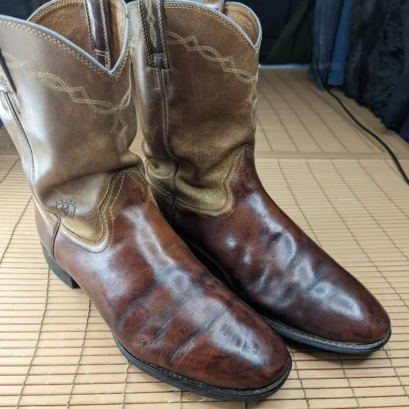 Ariat Men's 12D Heritage Roper Boots Distressed Brown leather 10002284 Wear repa