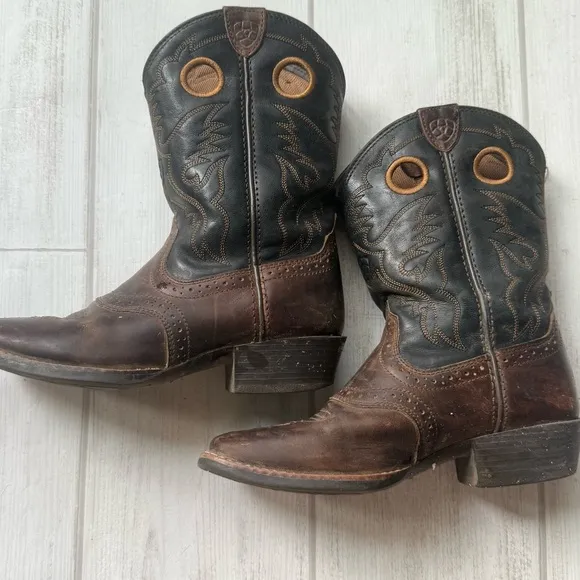 Ariat Youth Size 2.5 Brown Leather Buckaroo Cowboy Western Boots Boys #10016239