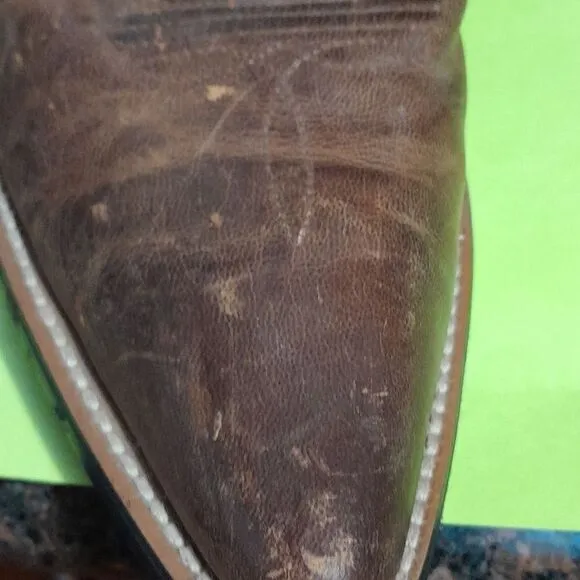 Ariat Cowgirl Boots...Size 8M