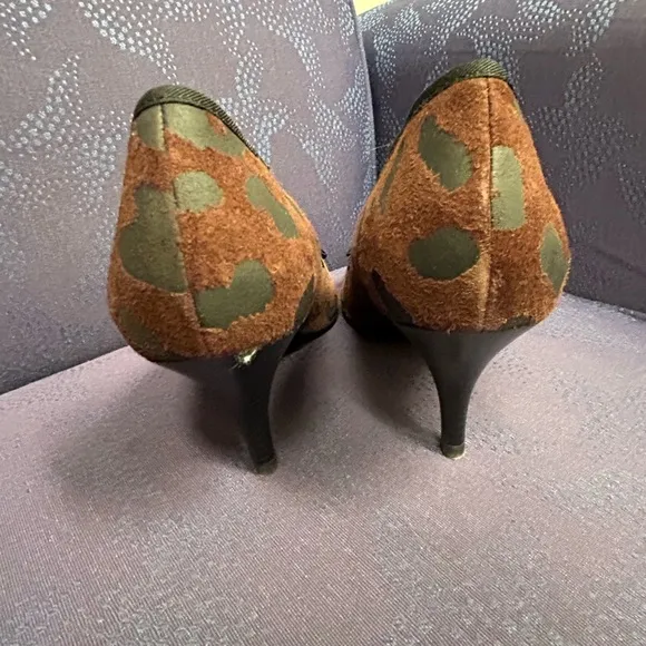 ASH Leopard animal print size 40/ 9.5 pointed toe bow accent heels mobwife