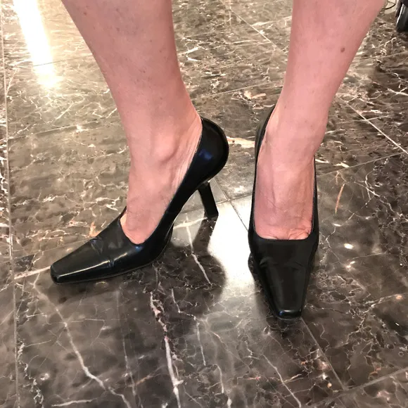 Authentic Dolce &amp; Gabbana Black classic shoes