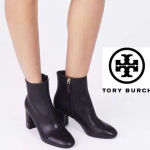 (B6) Tory Burch Women's Brooke Leather Bootiessize 10M