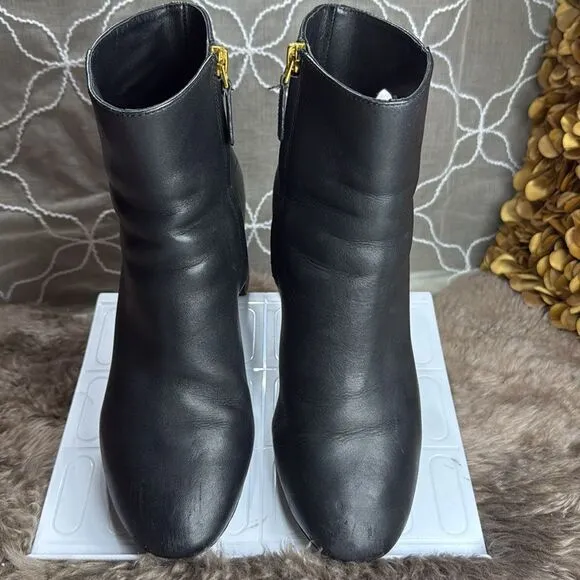 (B6) Tory Burch Women's Brooke Leather Bootiessize 10M
