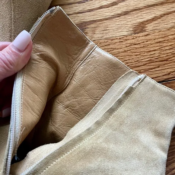 Barney’s New York - Co—Op. Tan Suede Women's Boots US size 8