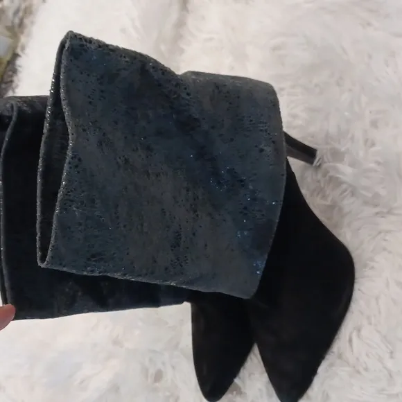 BCBG EARLA BLACK LEATHER SPARKLE LEATHER FOLD DOWN BOOTS SIZE 6.5